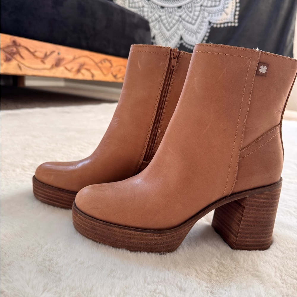 Lucky Brand Tan Leather Ankle Boots